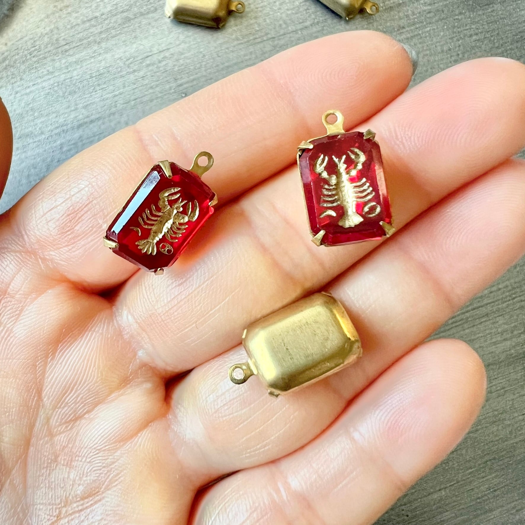 50s ヴィンテージ 星座 さそり座 ディープレッド インタリオ