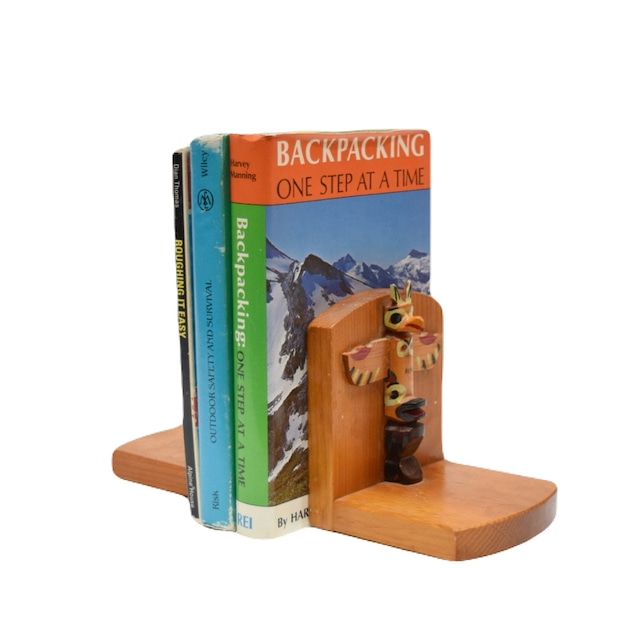 USED Totem pole wooden bookend -02528