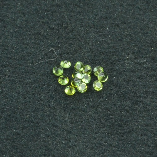 グリーントルマリン ラウンドカット 2.0mm