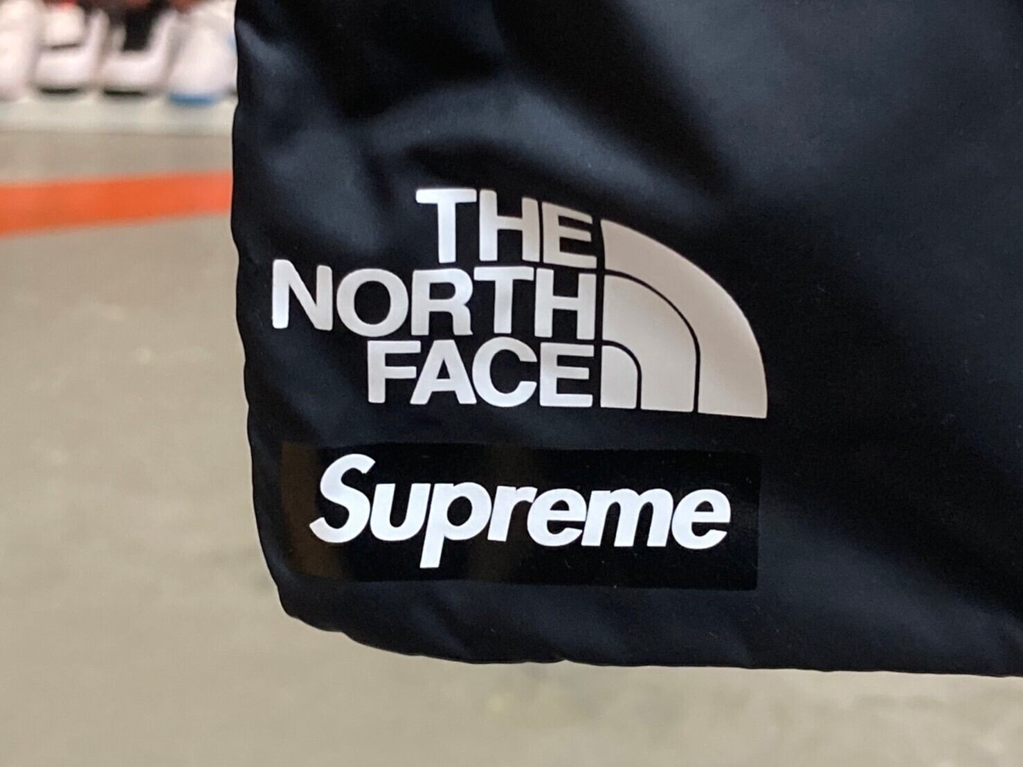 Supreme x THE NORTH FACE S LOGO SHOULDER BAG BLACK 05165 | BRAND 
