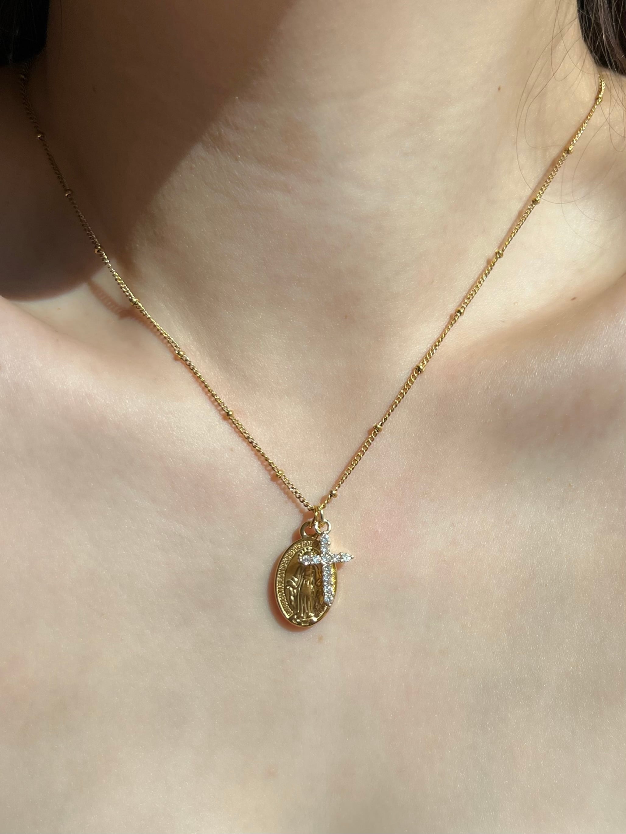 Maria Coin × CZ Cross Necklace | Larme.