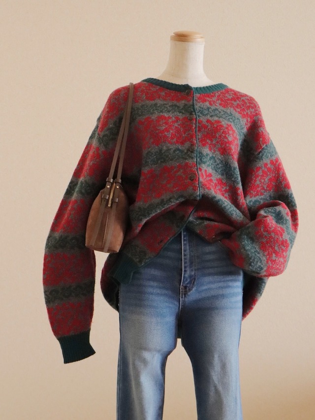 ●flower jacquard design red & green color wool cardigan