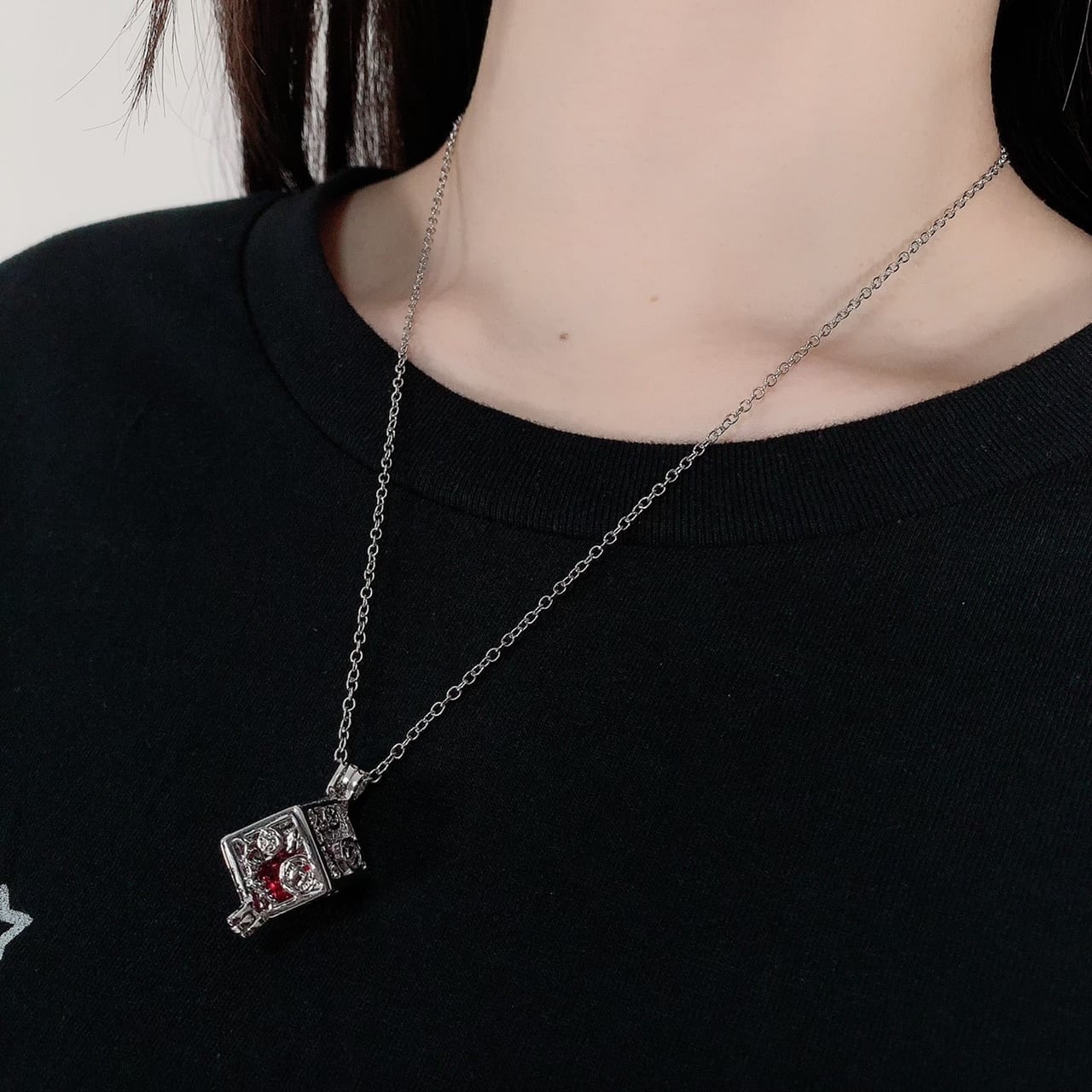 NieR BLACK FACE NECKLACE ブラック フェイス ネックレス