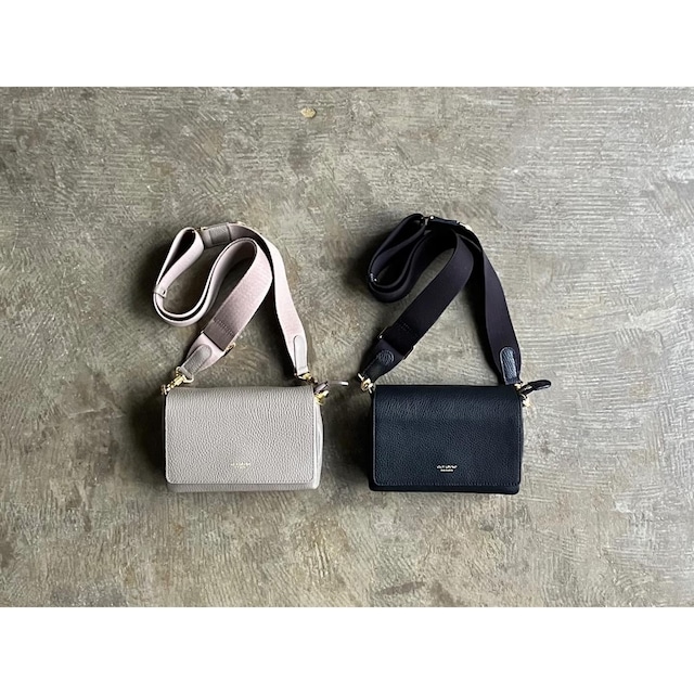 再入荷 VIOLAd'ORO(ヴィオラドーロ) 『ADRIA』 Metallic Leather Smart Phone Pochette