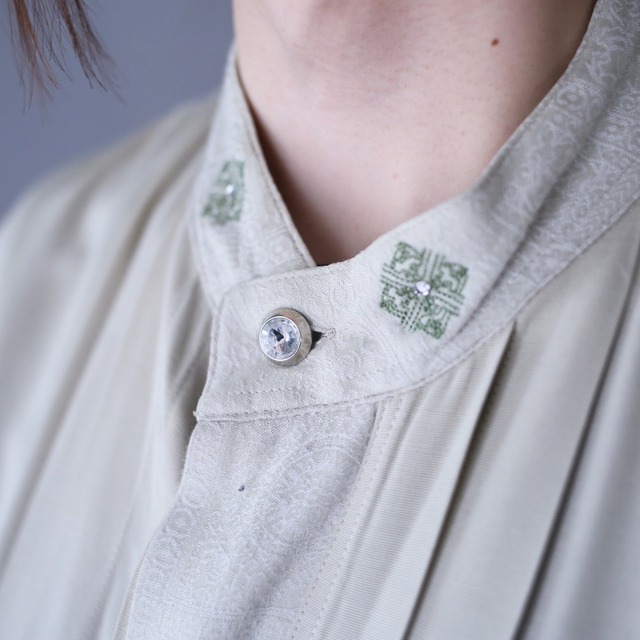 "刺繍" and crystal button switching fabric pleats design fry-front minimal over silhouette h/s shirt