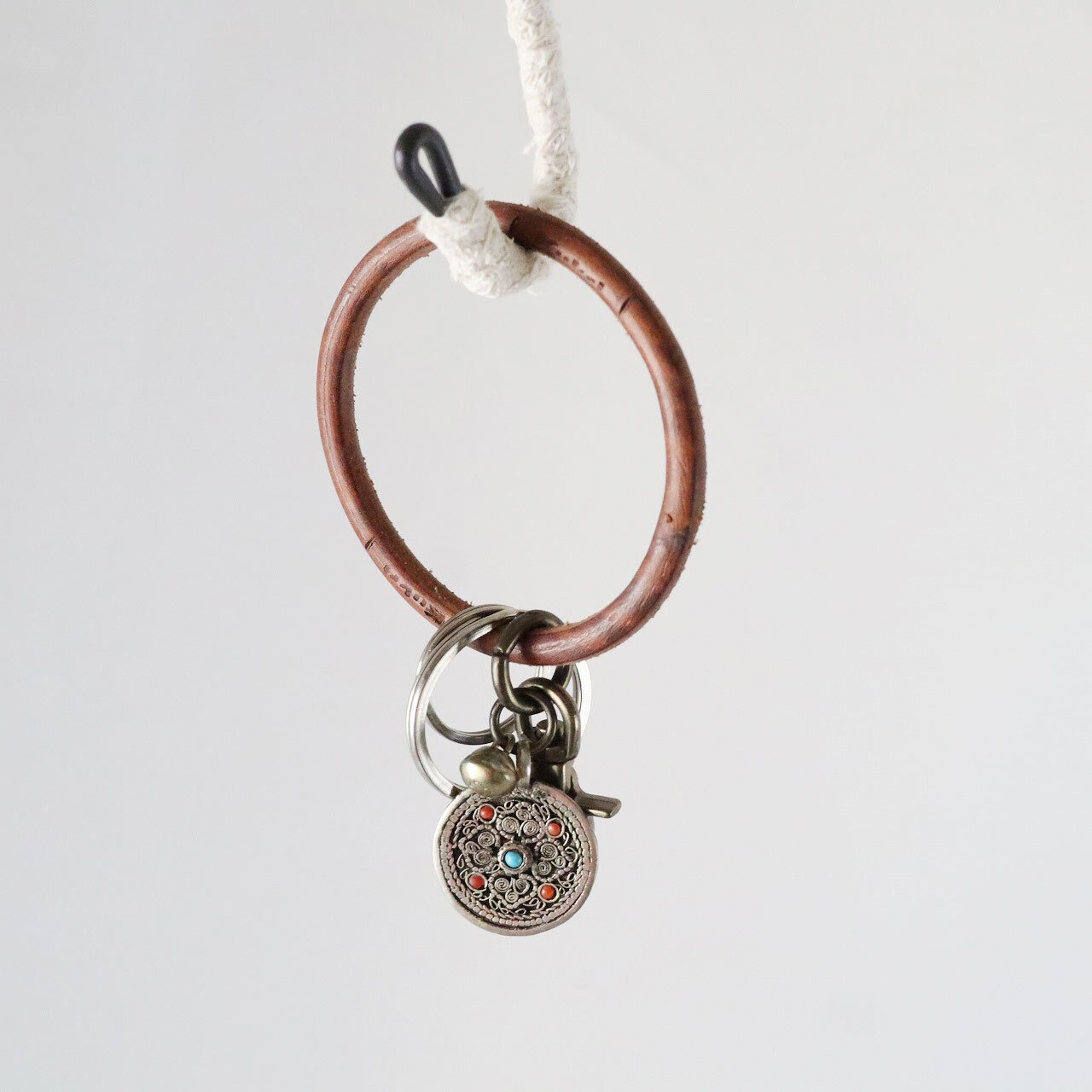 アッセンブル レザーキーリング｜Assemble ONE-OFF Leather Keyring｜A005