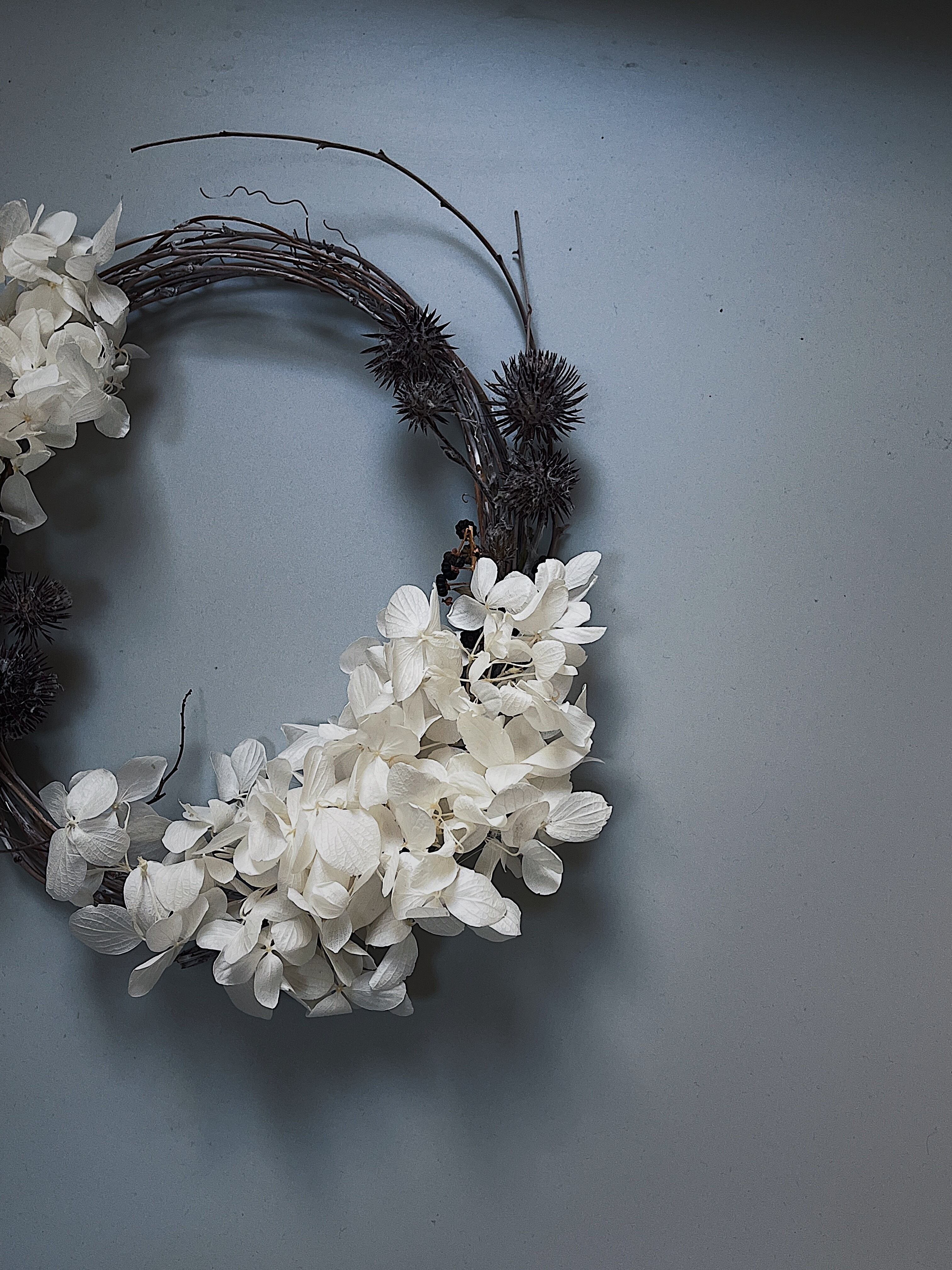 紫陽花とオヤマボクチのデザインリース white wreath