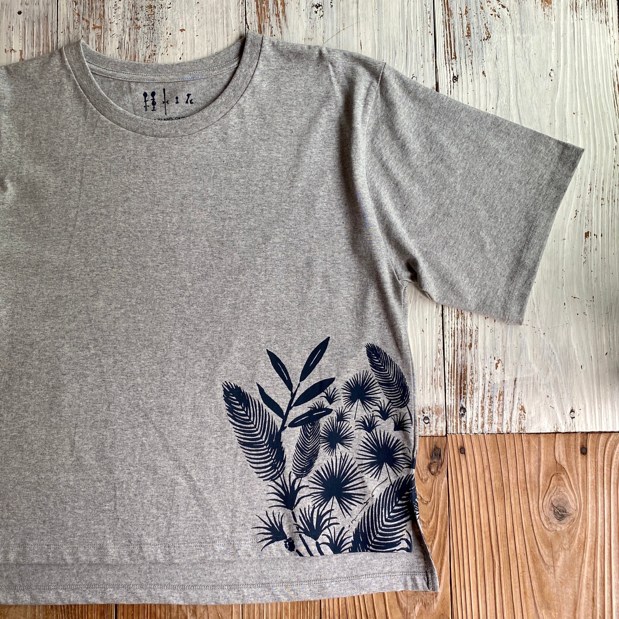 レディース》植物柄 オリジナルプリントTシャツ グレーbody