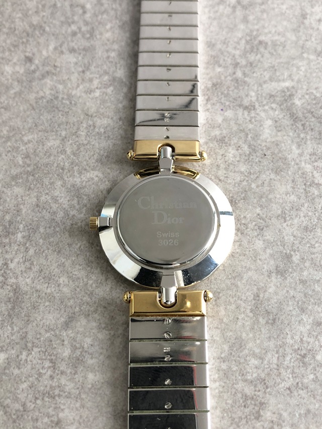 Christian Dior クリスチャン ディオール 腕時計 シルバー DIOR ラウンドフェイス ステンレススチール 3026 クウォーツ vintage ヴィンテージ オールド sxevgu