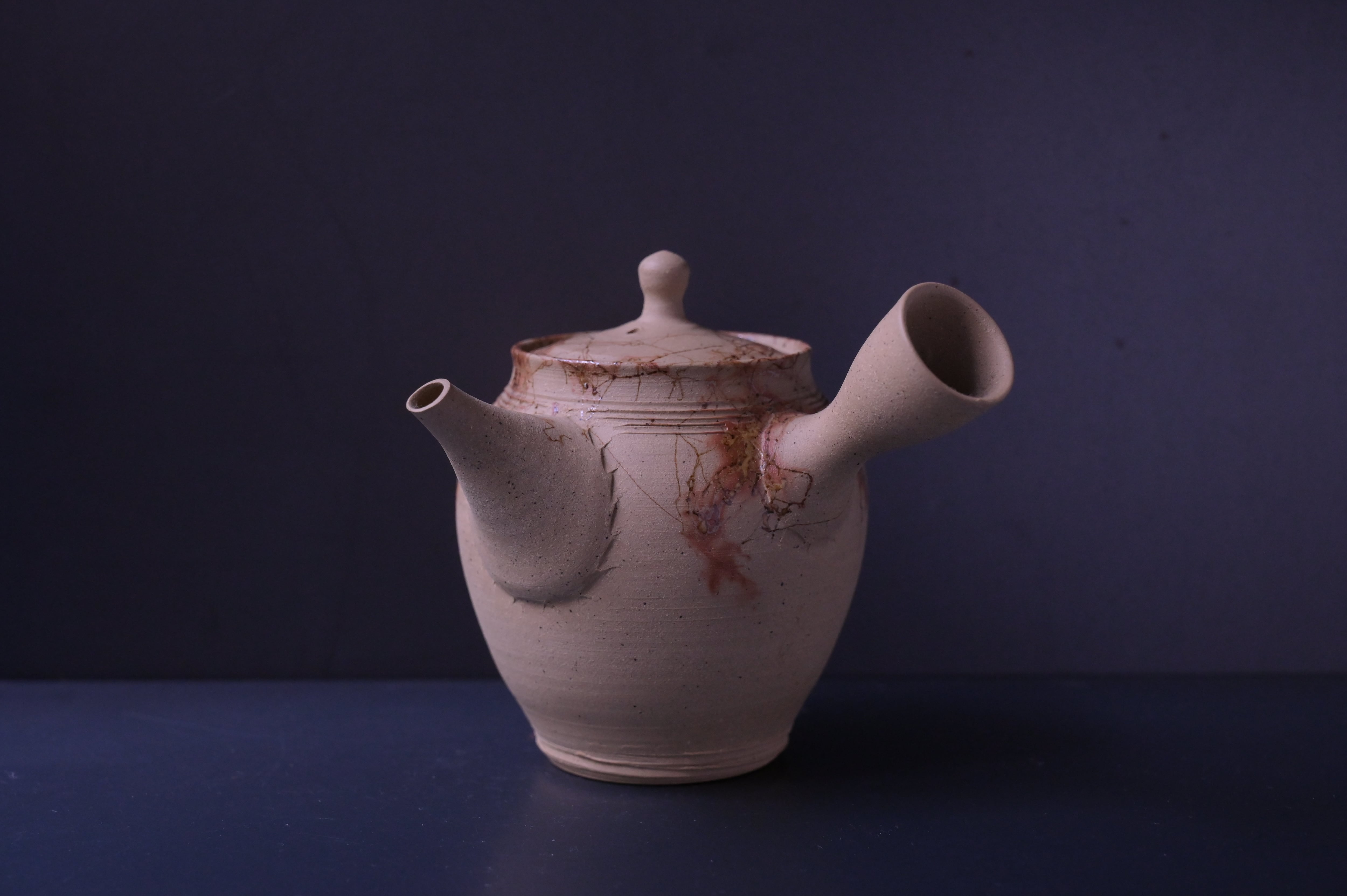 谷川仁 白泥藻がけ茶注 E | 鎌倉倶楽部 茶寮