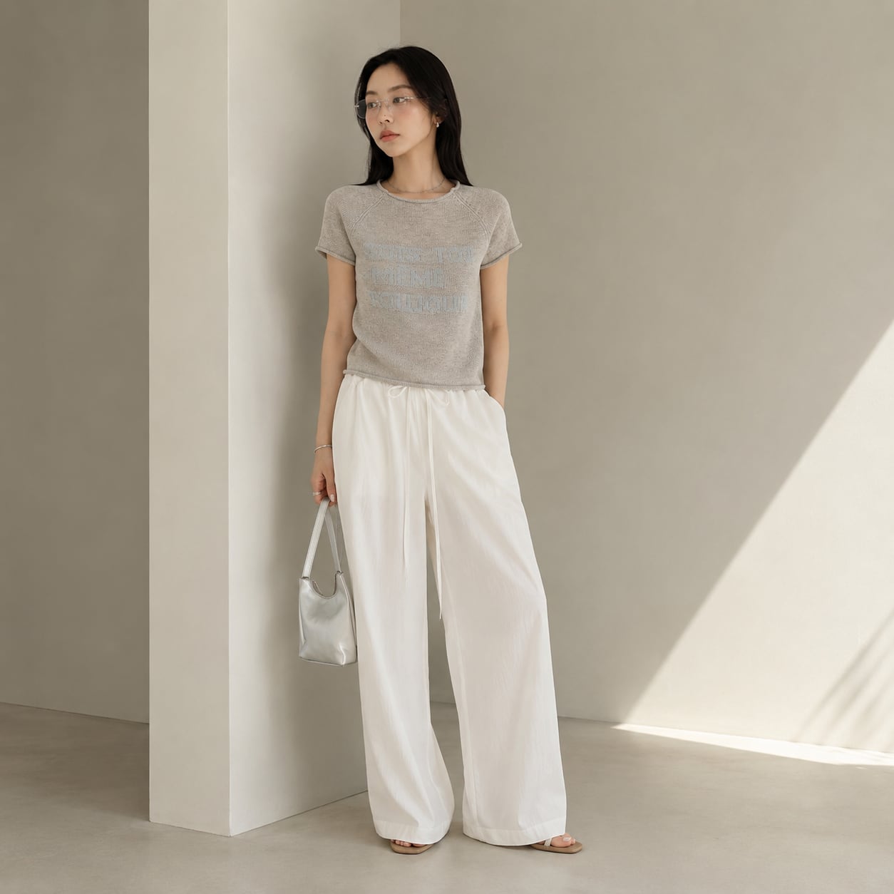 FADED LETTER COMPACT KNIT TOPS