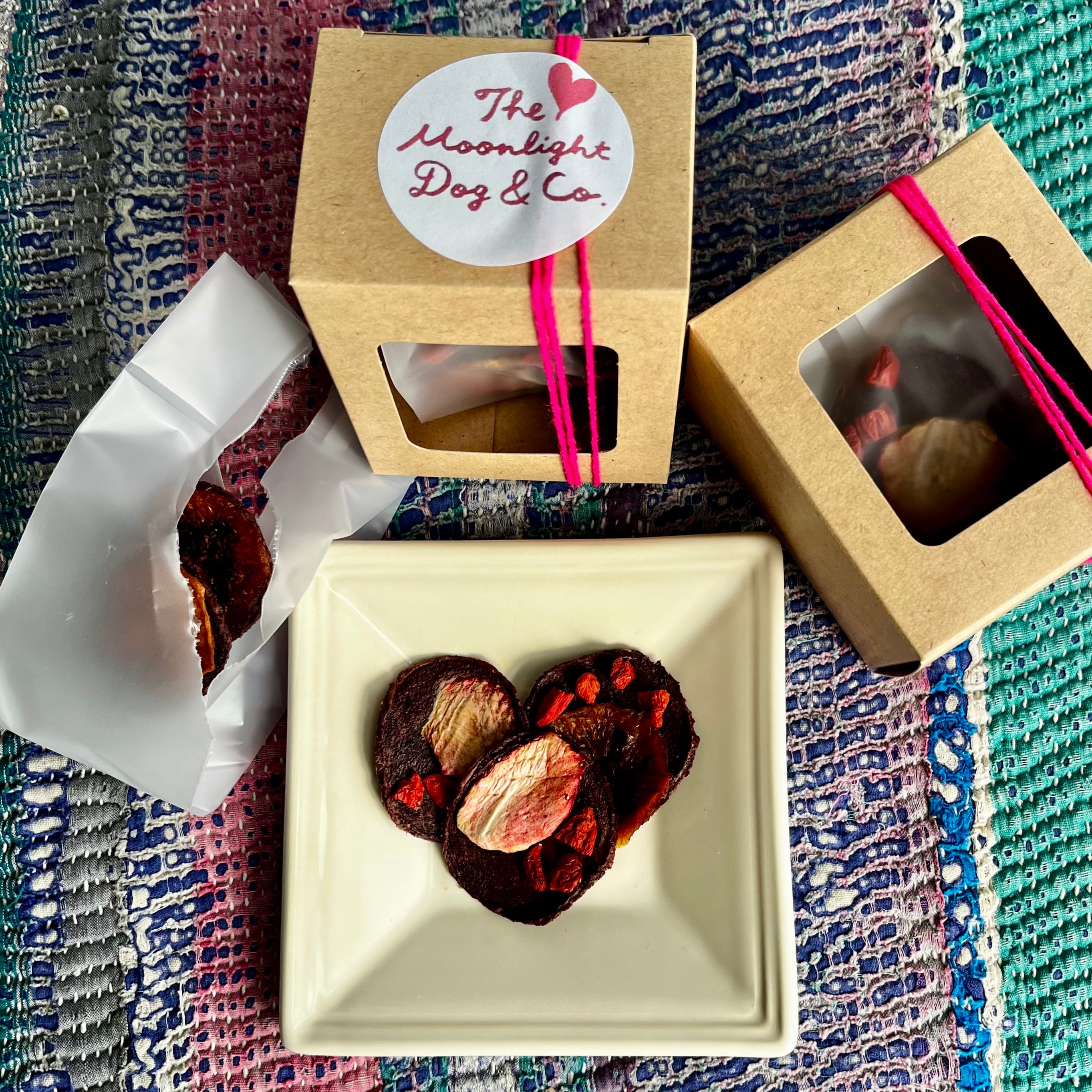 HAPPY VALENTINES DAY 2026 シカミンチ＋フルーツチップス