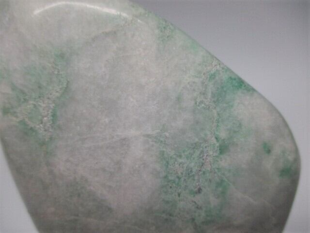 【送料無料】【高品質】ミャンマー産天然翡翠 no.1