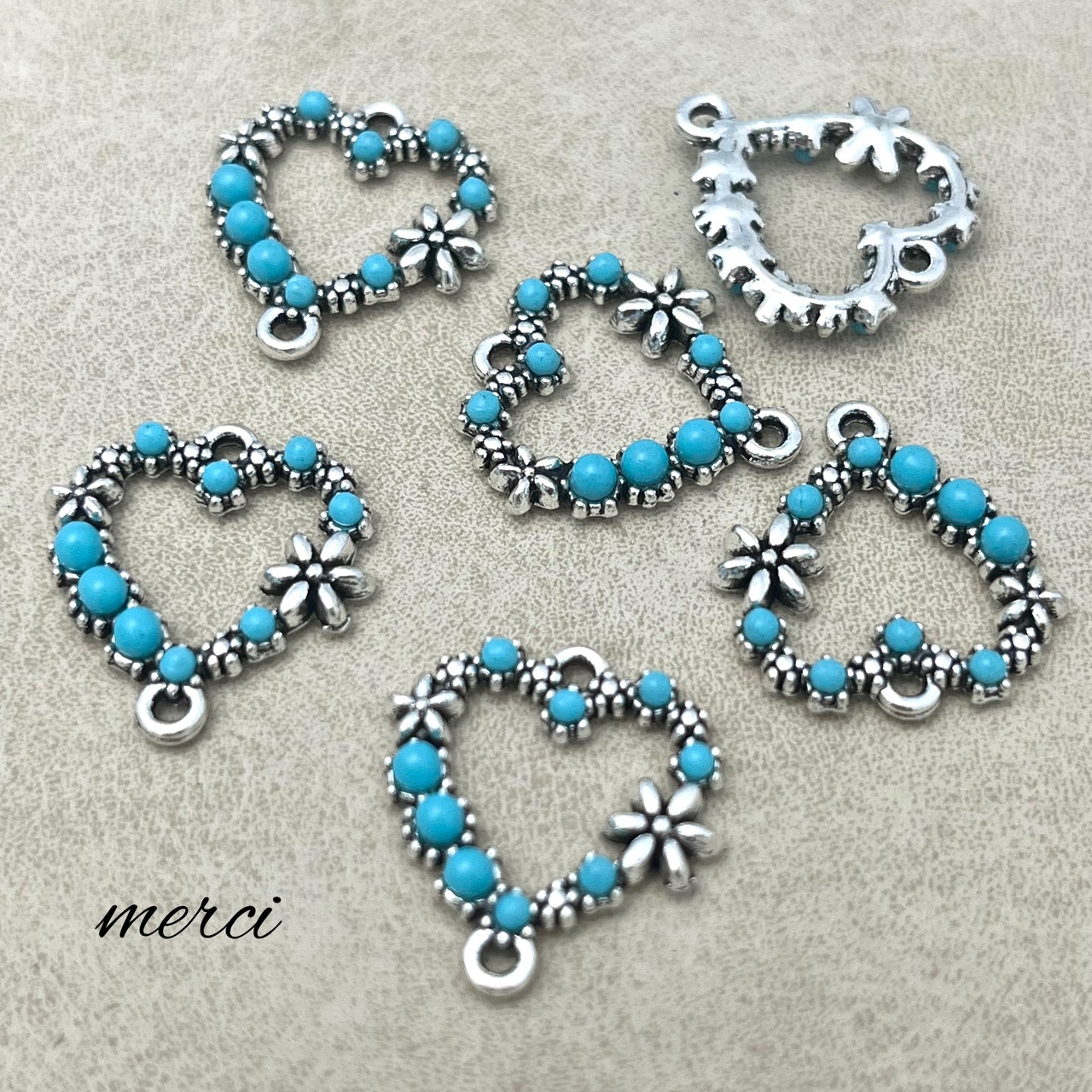 ターコイズハートフラワーフレームコネクター/チャーム