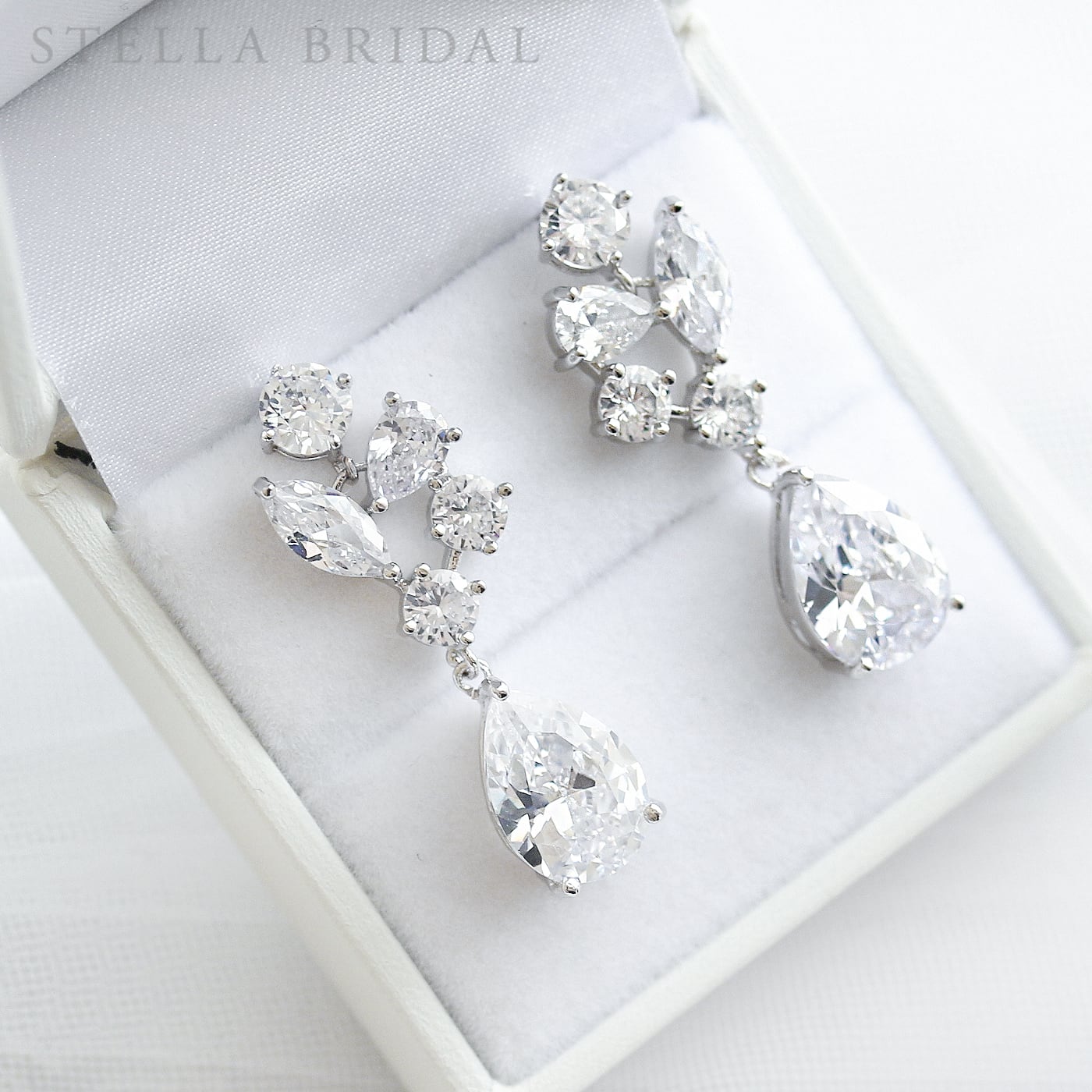 STELLA BRIDAL キュービックジルコニア　イヤリング