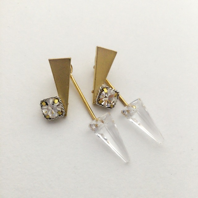 【 UNSEABLE 】Solited Earrings Gold