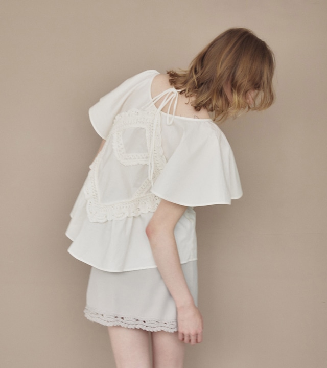 Square crochet edging top / C/♯white