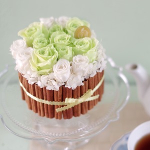 シャルロット マスカットグリーン プリザーブド フラワーケーキ 【名入れ可能】