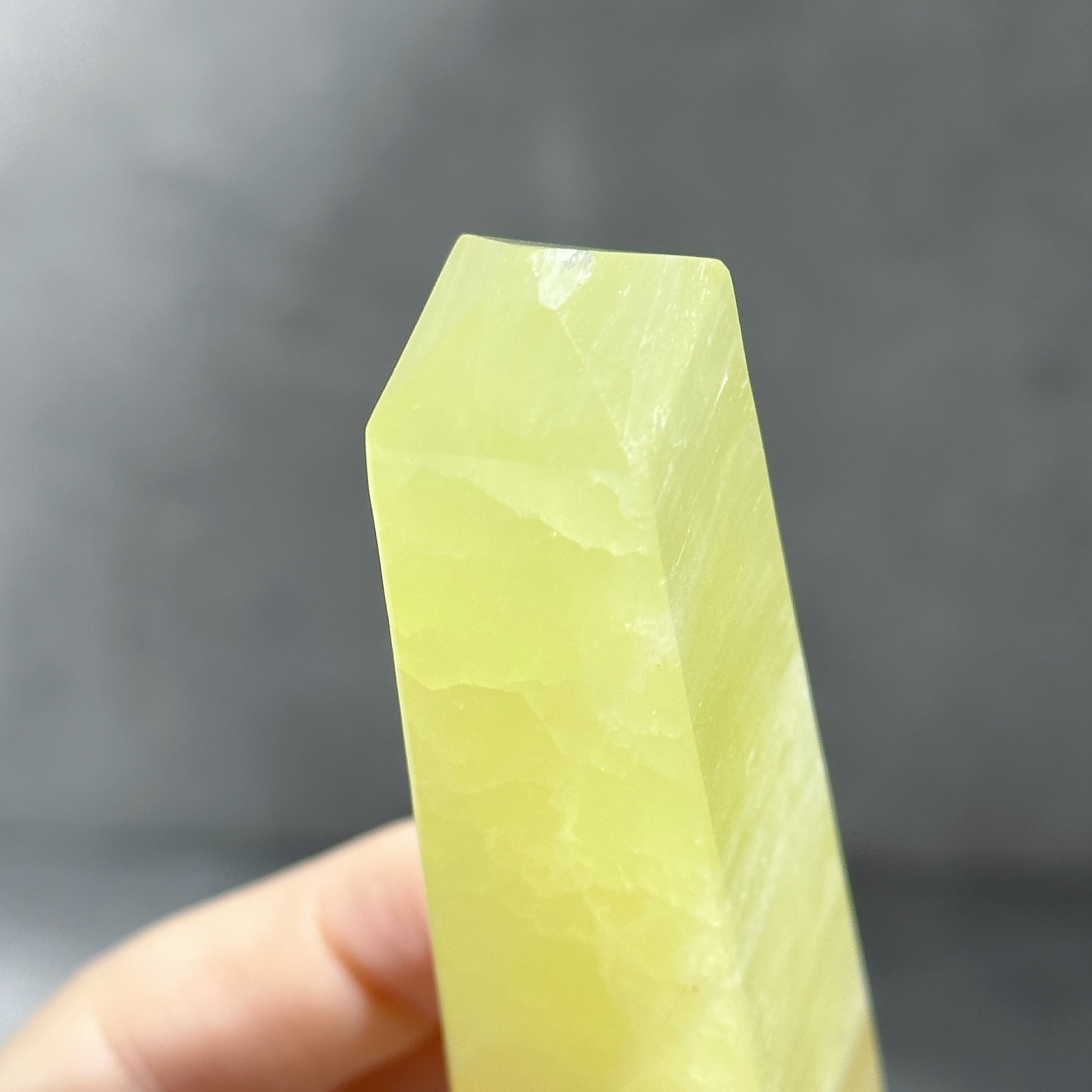 イエローカルサイト タワー型41◇Yellow Calcite◇天然石・鉱物
