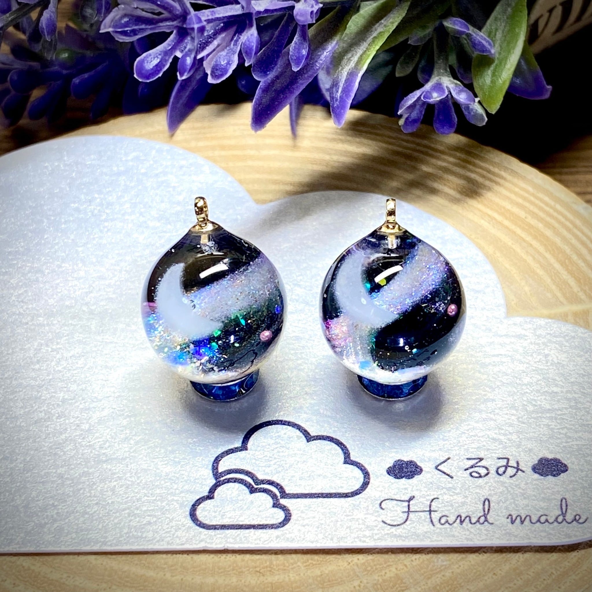 レジンピアス イヤリング 三日月と天の川 まん丸 14mm ゴールド