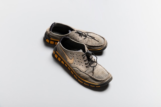 NIKE CONSIDERED LOW 4