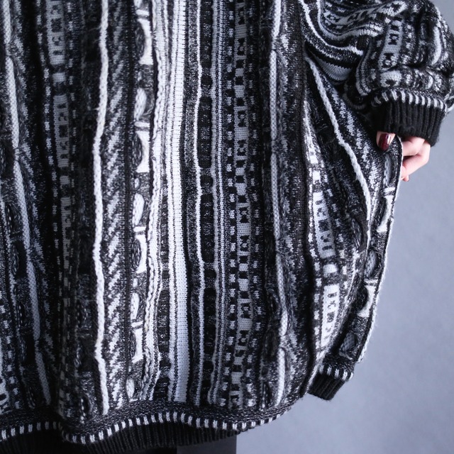 monotone 3D knit full pattern XXXXX super over size sweater
