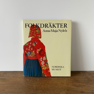 FOLKDRÄKTER（with Ribbon）