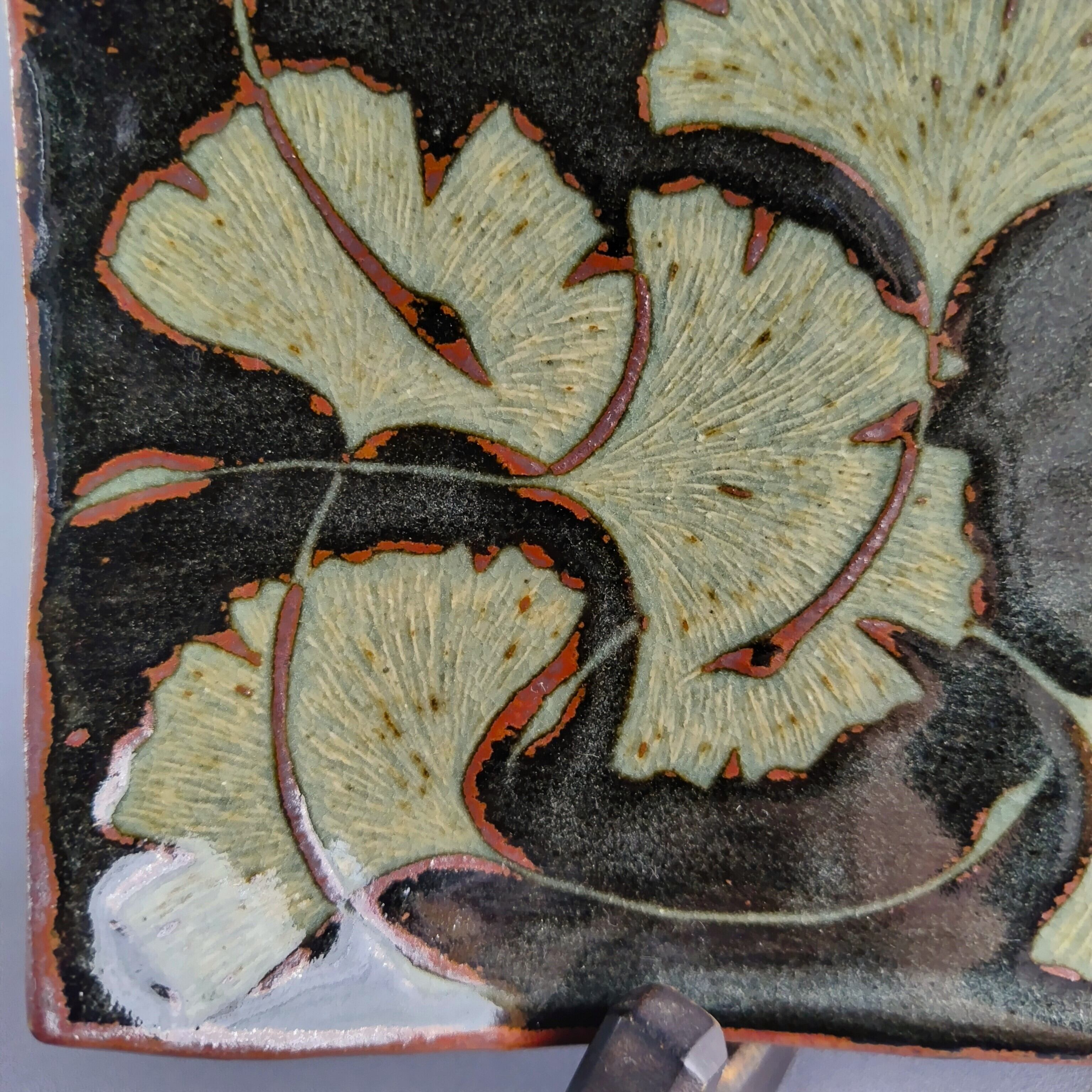 Pottery 黒 化粧 掻き 落とし 壺屋焼 エジプト紋 化粧土 掻き落とし