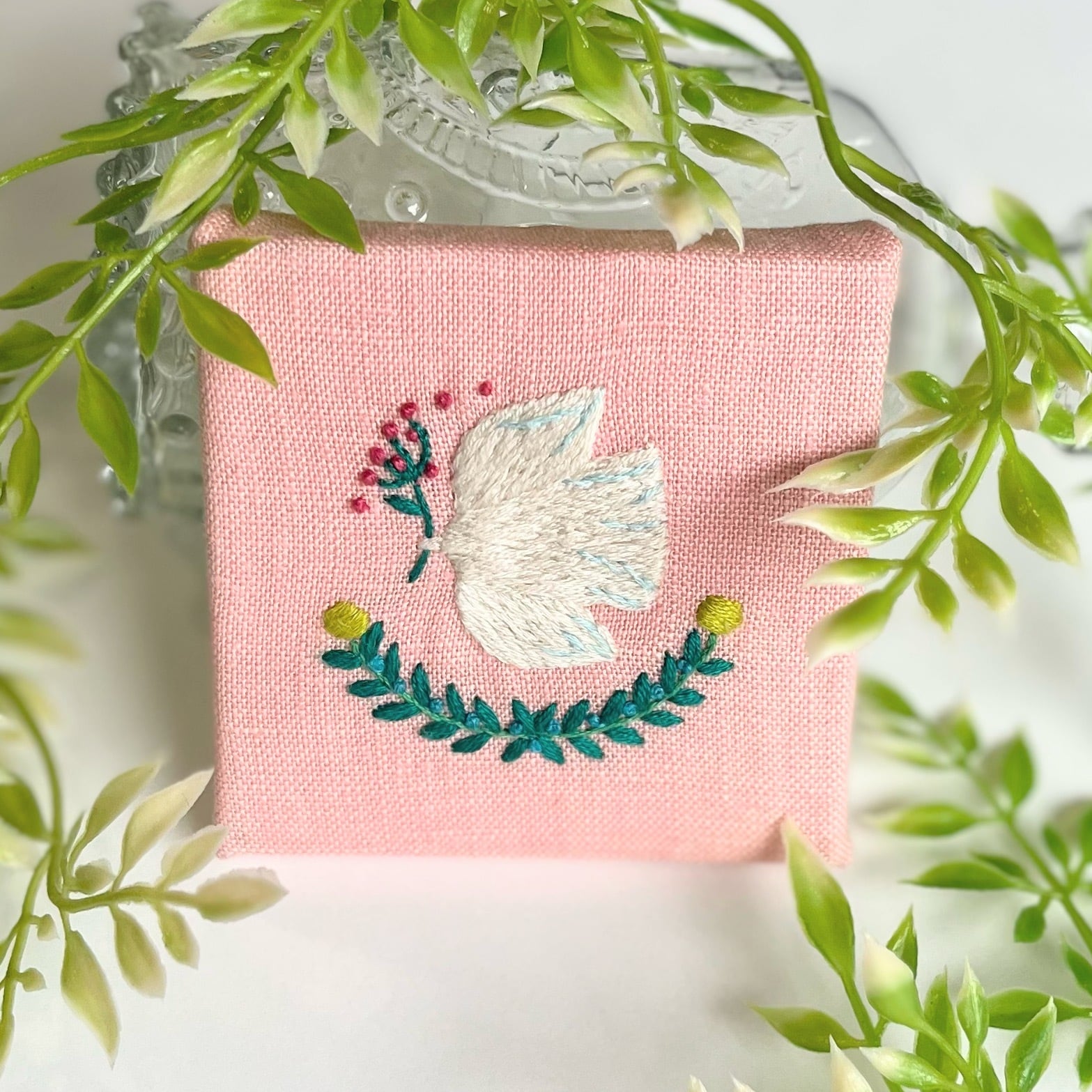 北欧風ことりと草花の刺繍パネル【hokuo】#245 | j.couture