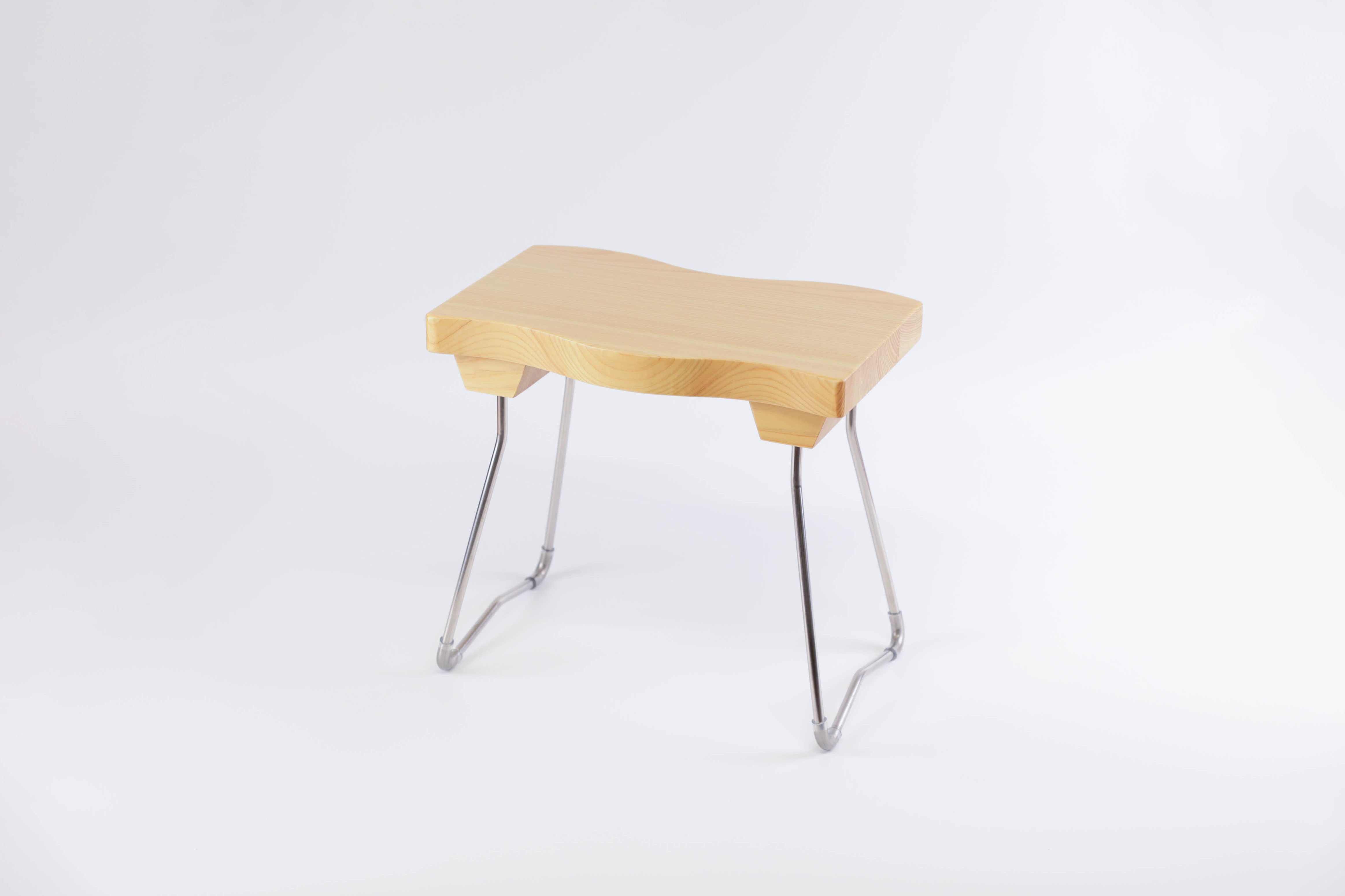 バスチェアー(ヒノキ・耐水塗装)