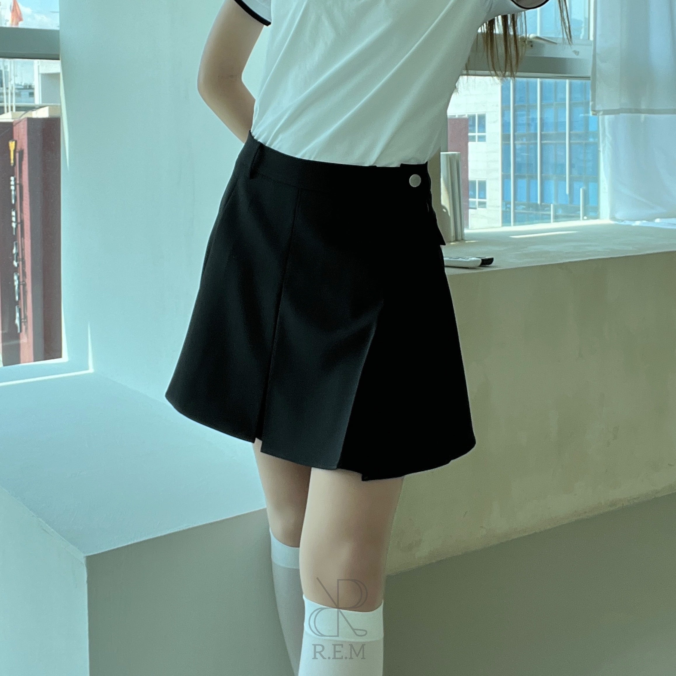 VIVIゴルフスカート(3color) | R.E.M GOLF｜韓国ゴルフウェア通販サイト