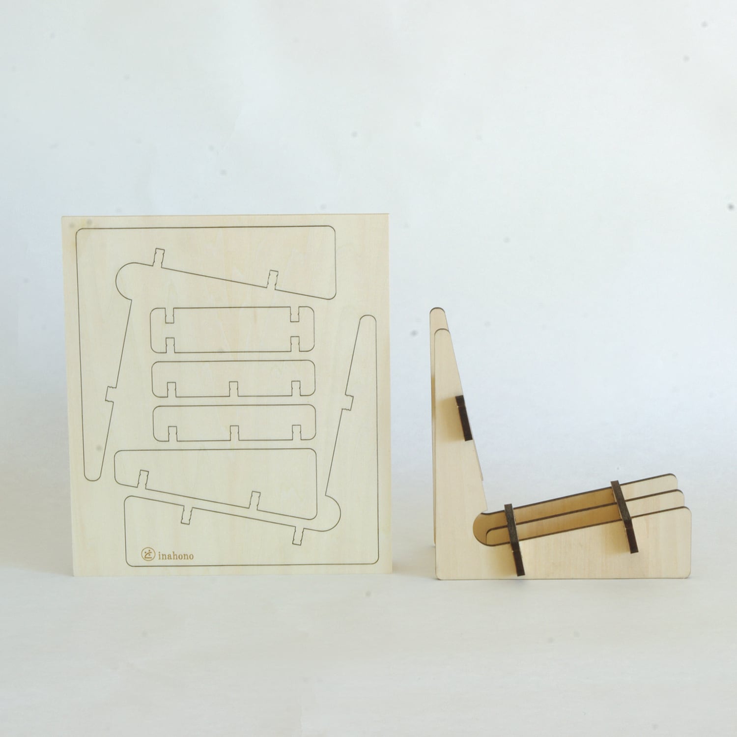 KUMU BookStand】組み立てるブックスタンド／シナ合板 | inahono furniture
