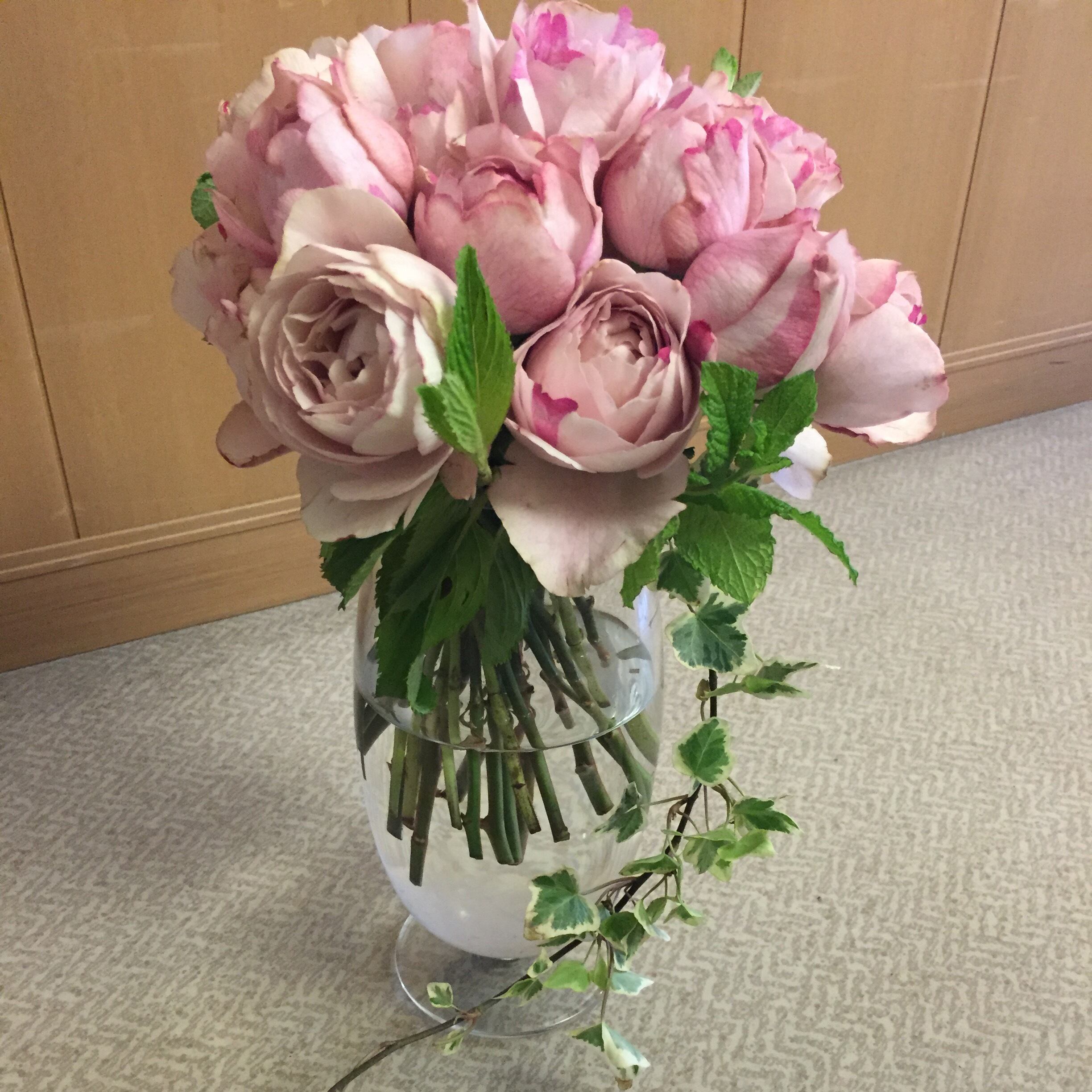 ガラス花瓶と花束のset Lowergo