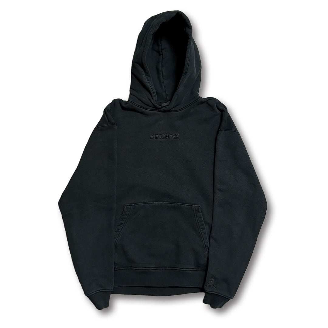 AIR JORDAN Embroidered Pullover Hoodie. JORDAN BRAND