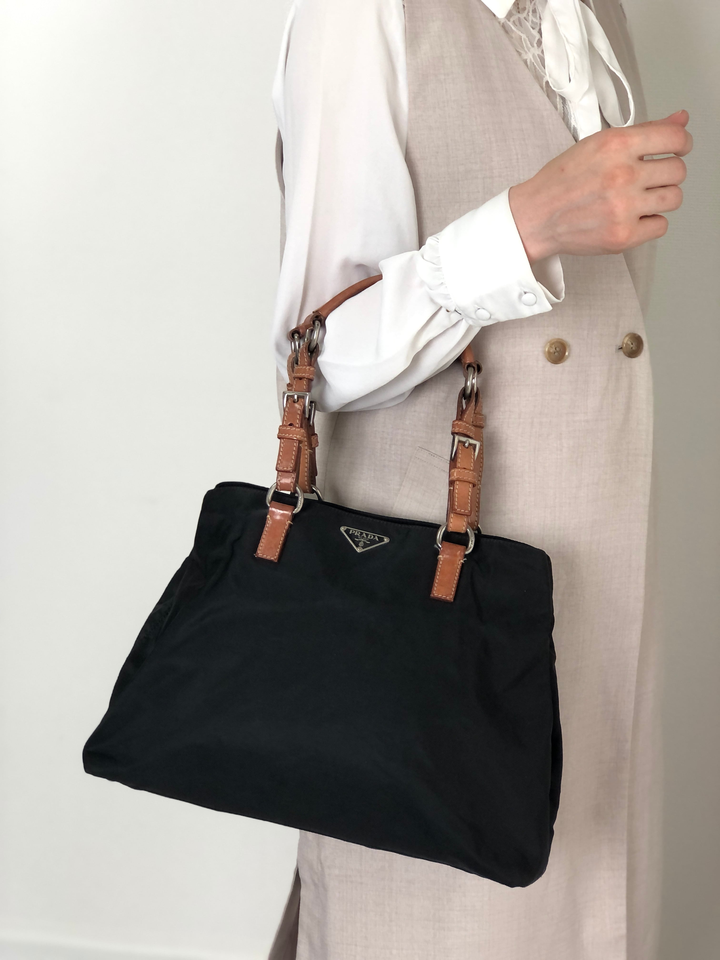 ハンドバッグ PRADA プラダ レザー - ショルダーバッグ 黒 バッグ
