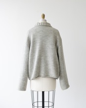 〈miu miu〉Zip-up Knit with a collar