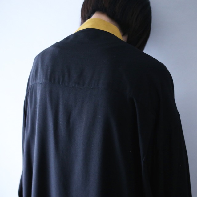 "刺繍" and bi-color switching fry-front band-collar over silhouette shirt