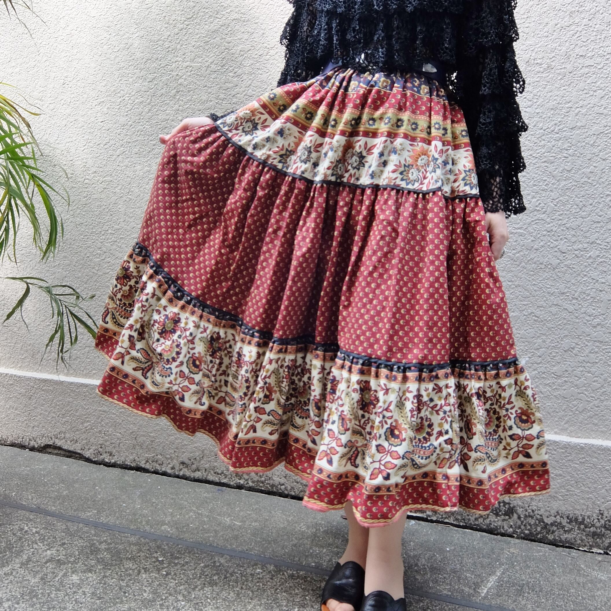 vintage FRANCE multicolor skirt bt