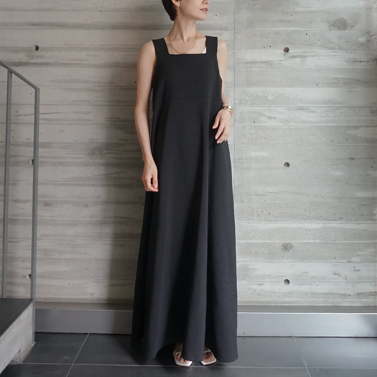 スクエアネックワンピース | FASHFREN/ファッシュフレン