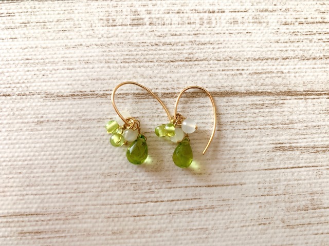 p_10 ペリドット（ピアス・イヤリング）
