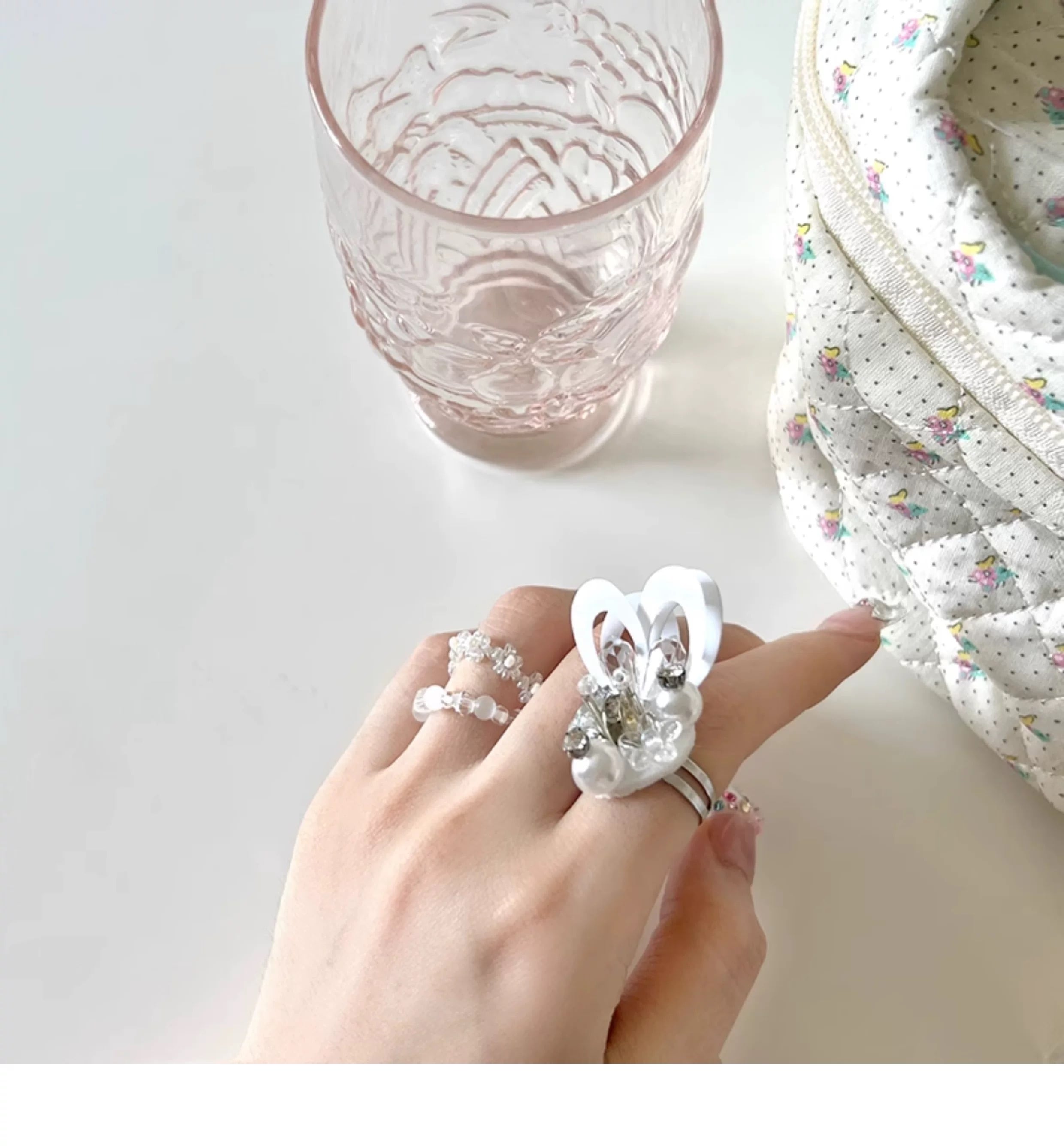 no.693 ビーズの指輪 ビーズリング ハンドメイド no.693 ビーズの指輪