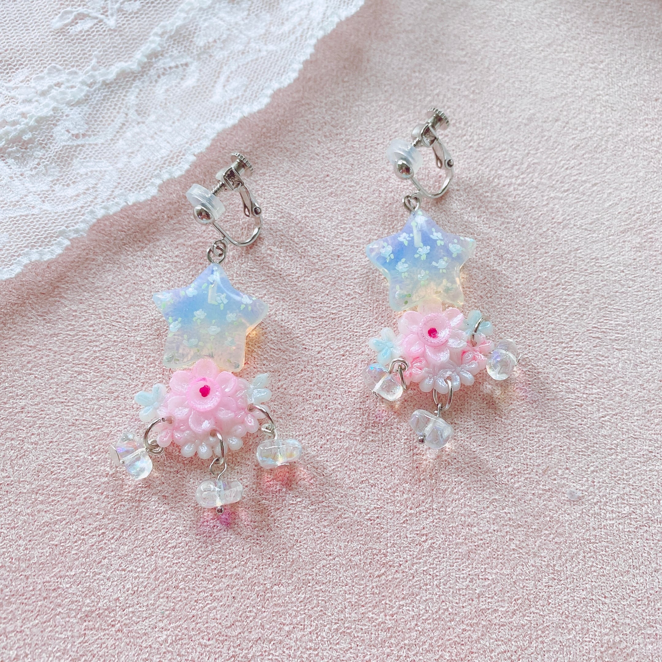 Tanabata Star ♡ 天然石×handpaint イヤリング (light blue)