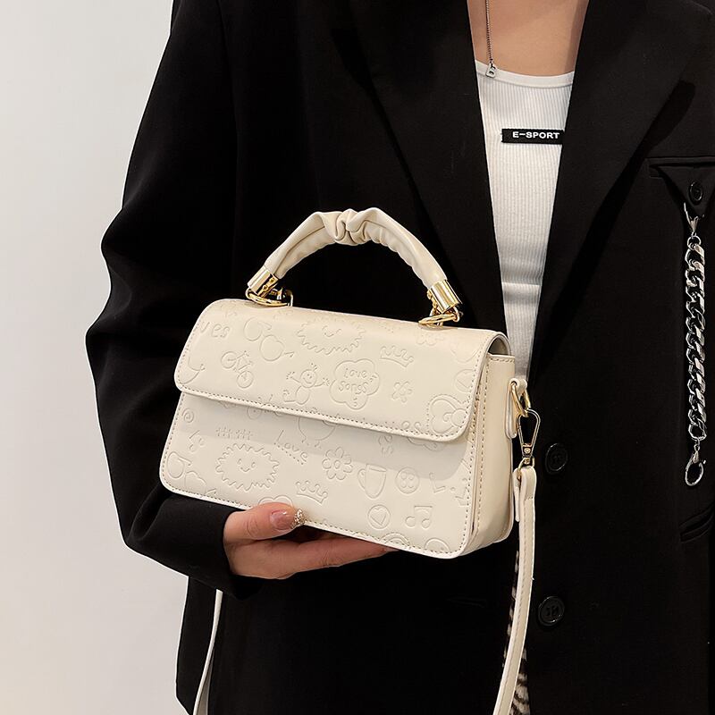 レッドスタイル スクウェア メッセンジャーバッグ Tiancai_Wing_Bag15692468711