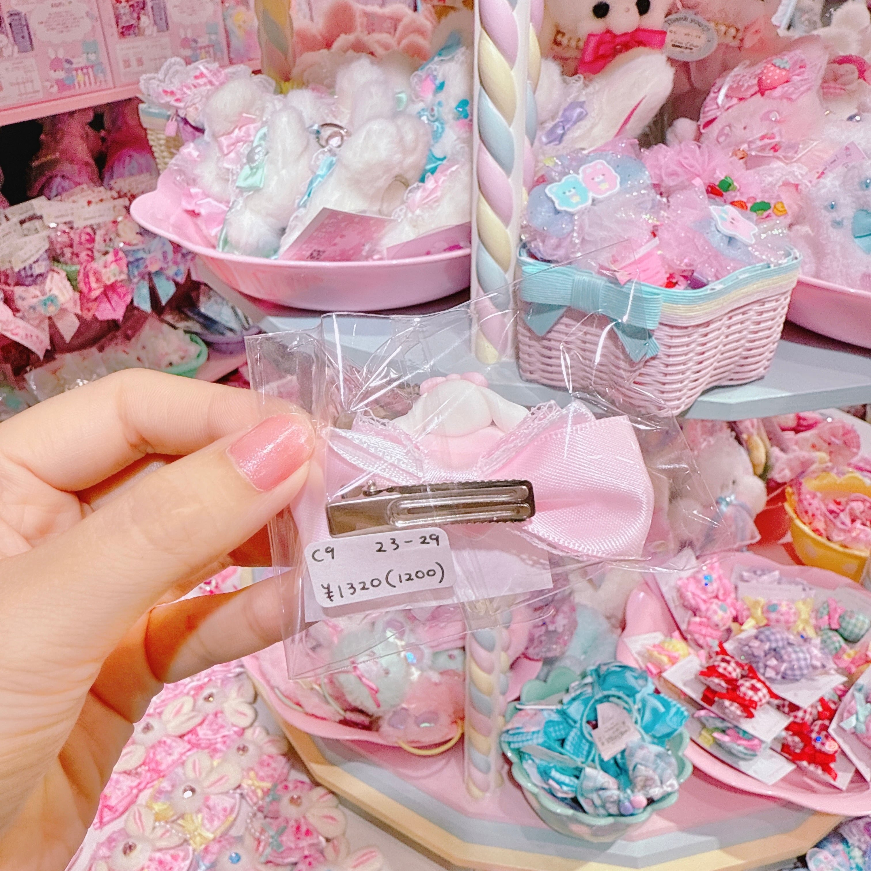 【C9】23-29うさクッキーリボンヘアクリップ