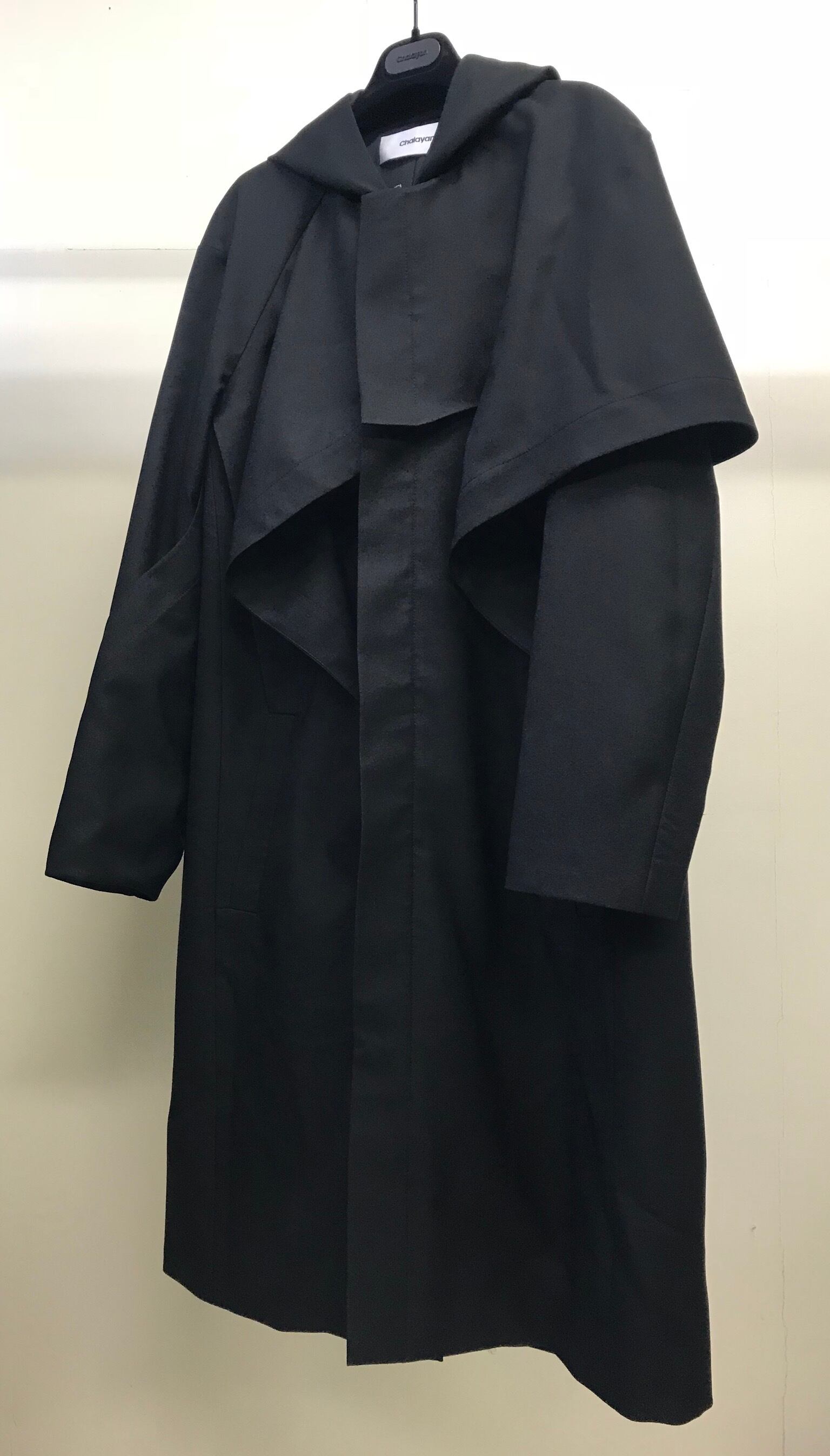 CHALAYAN HOODED COAT BLACK | ZSC