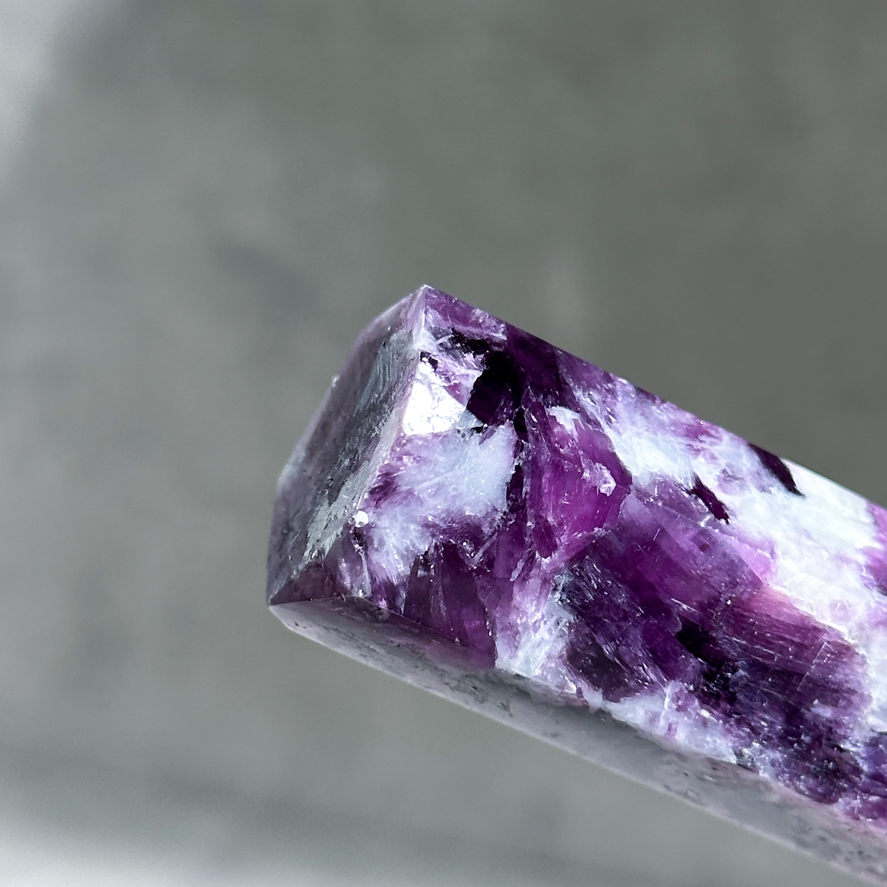 レピドライト タワー型13◇ Lepidolite ◇天然石・鉱物