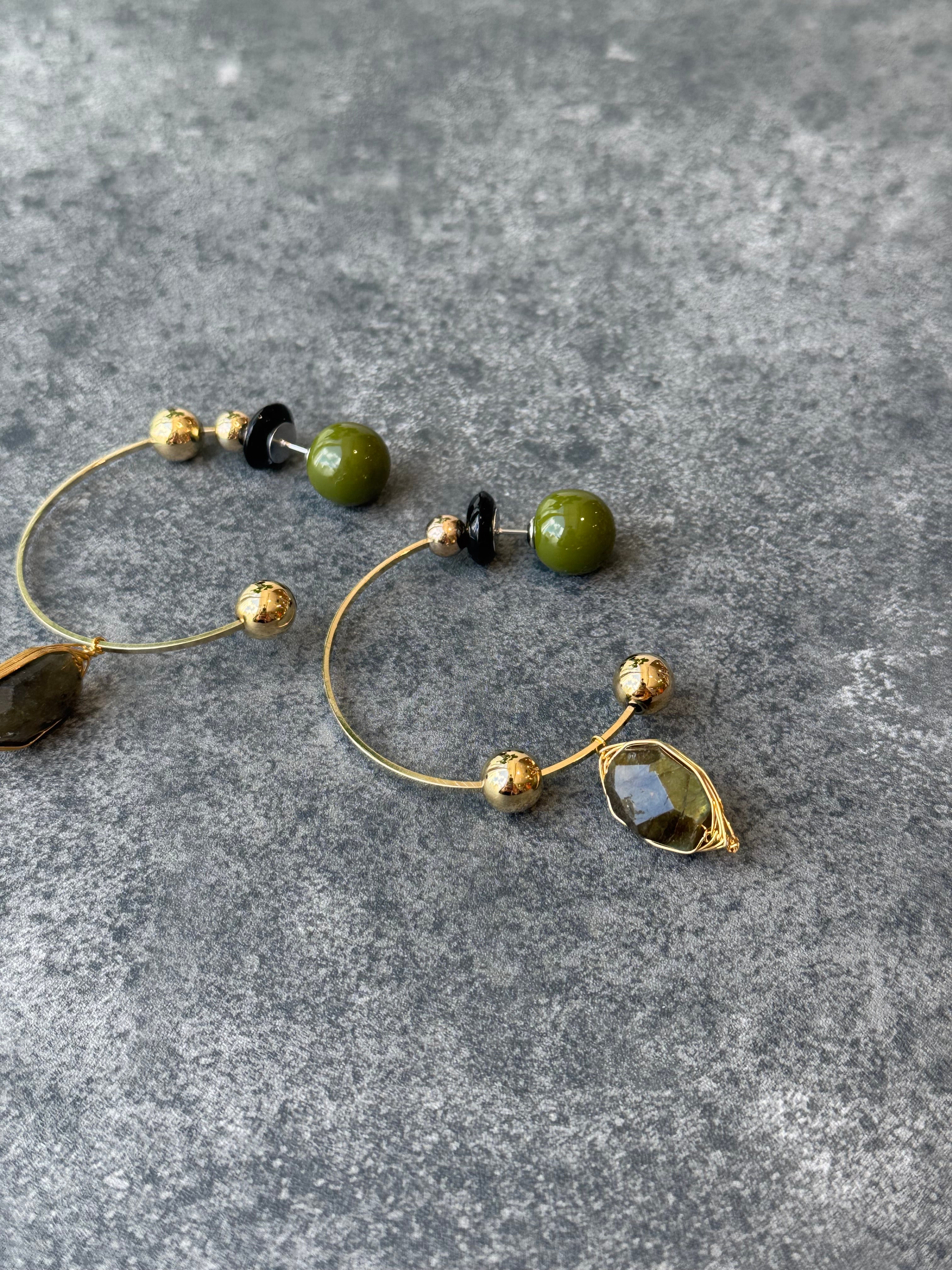 half hoop onyx drop stone khaki gold