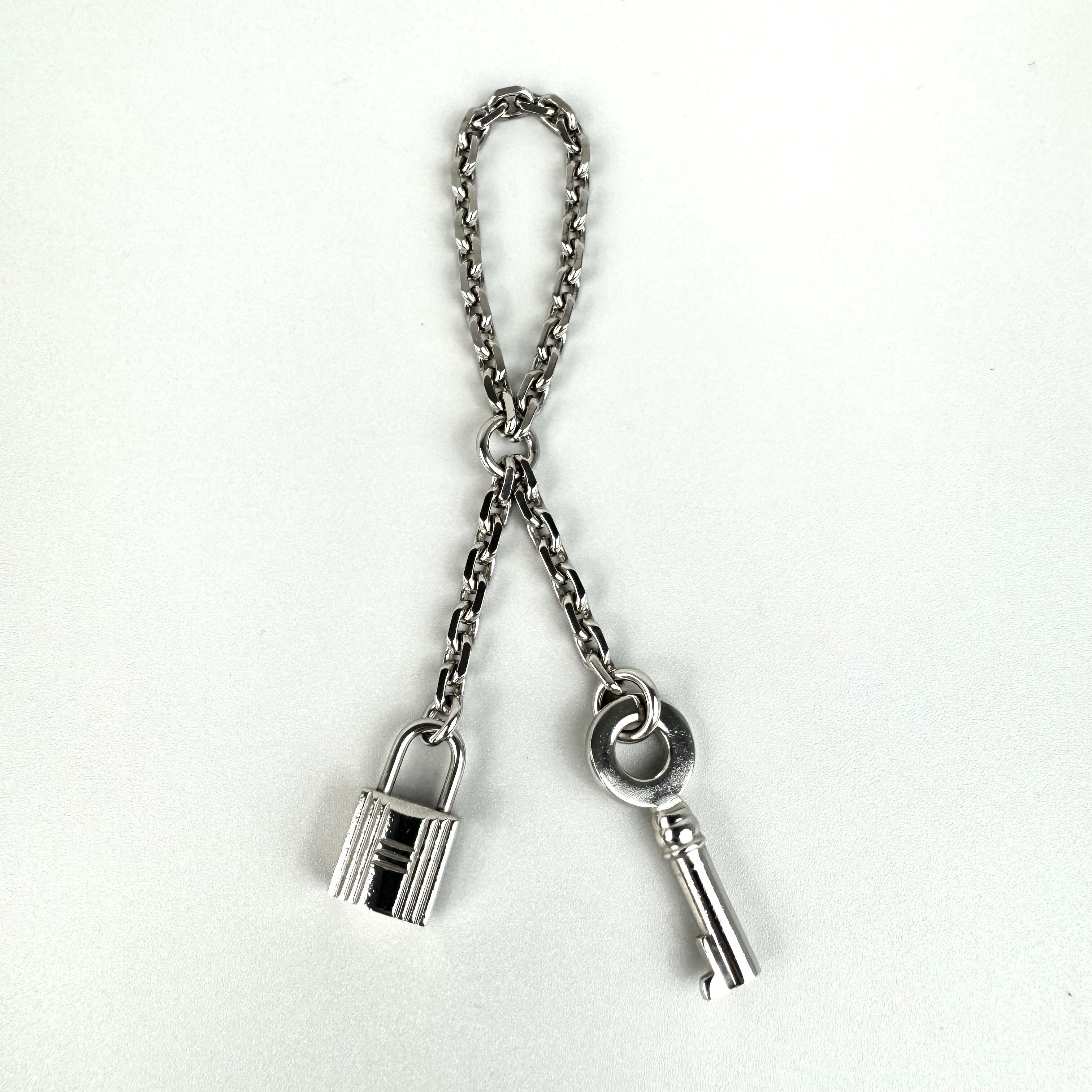 ab916895b54319eeaf274afc6b4d35  