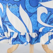 フラダンス 衣装 ワンピース ドレス ブルー系 フリル スリット アシンメトリー パフスリーブ ティアレ柄 かわいい 華やか 鮮やか 明るい 爽やか 青 白 ハワイアン アロハ ハワイアンプリント フラ ダンス レッスン 練習 ホワイト系 おしゃれ レディース