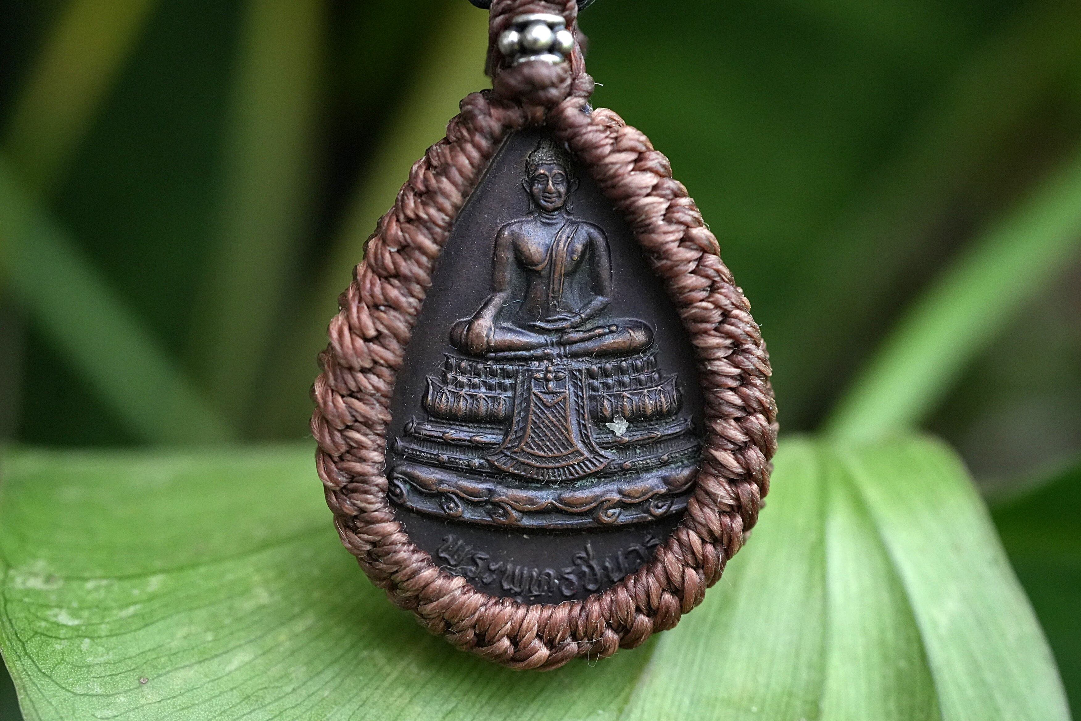 細やか彫刻★仏陀様カービング マクラメネックレス2441